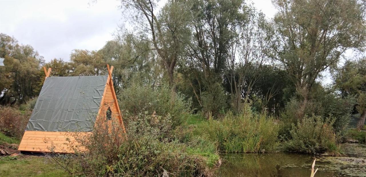 Rum Bridge "Owl Watch" Wooden Tipi Hotel Съдбъри Екстериор снимка